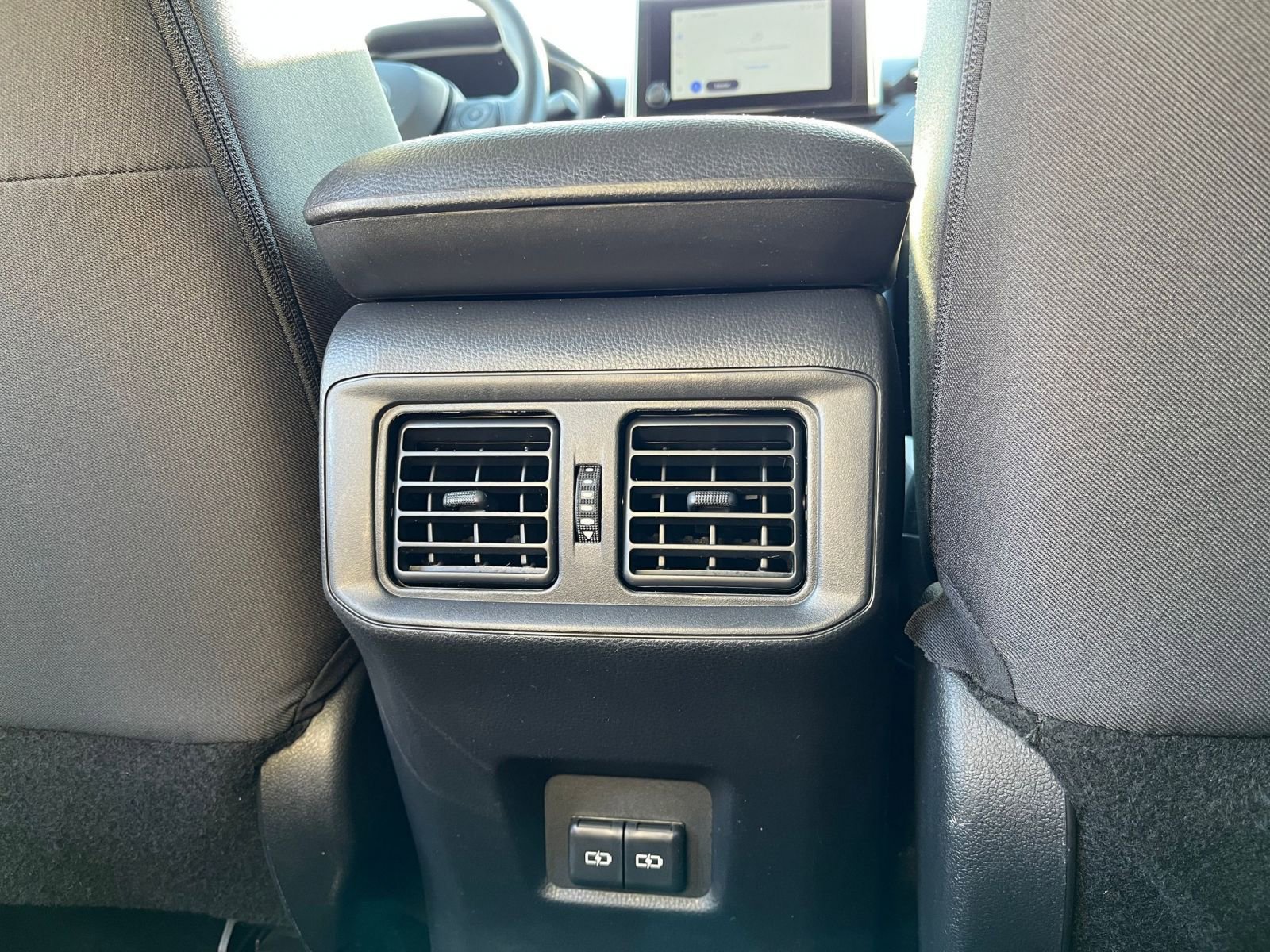 Used 2025 Toyota RAV4 XLE w/ Convenience Package image 25