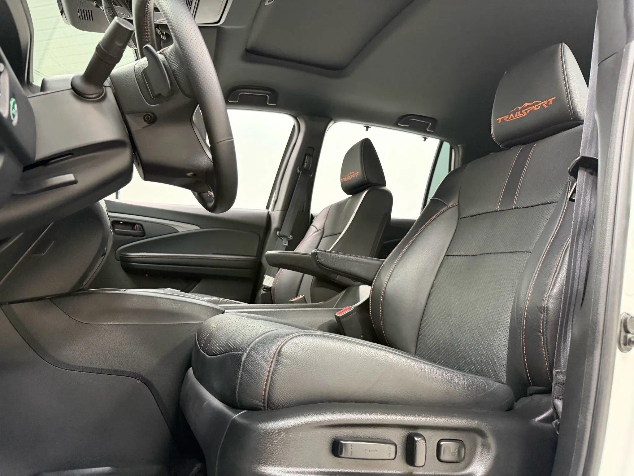 Used 2022 Honda Passport TrailSport image 15