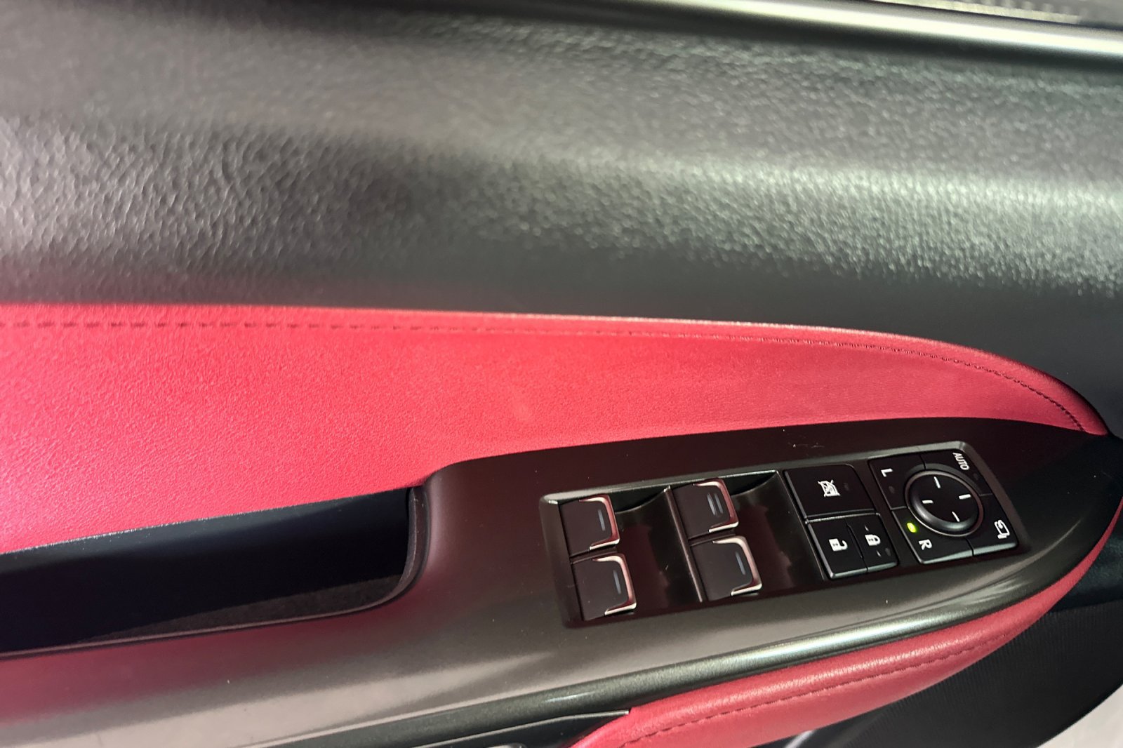 Certified 2025 Lexus NX 250 FWD image 8