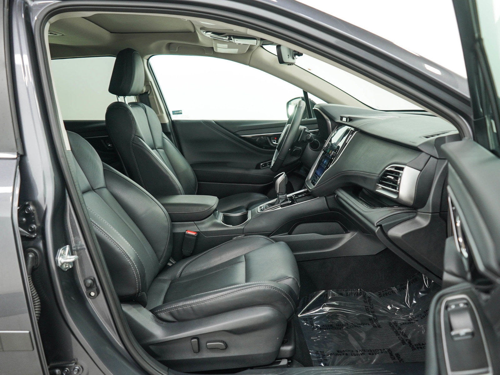 Used 2025 Subaru Outback Limited AWD/4WD image 9