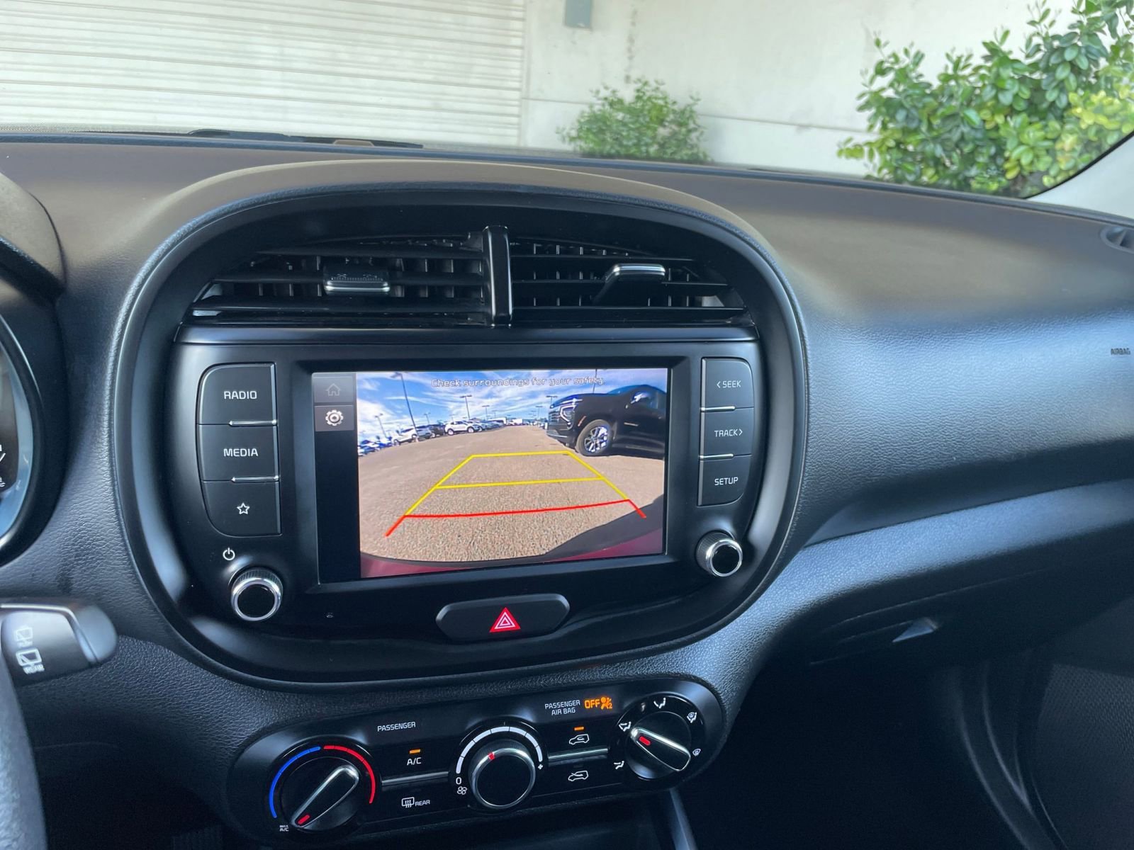 Used 2025 Kia Soul LX w/ LX Technology Package image 24