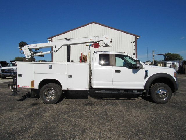 Used 2018 Ford F550 4x4 SuperCab Super Duty image 2