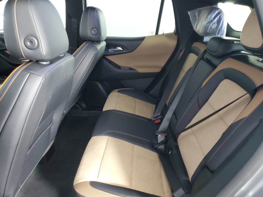 New 2026 Chevrolet Equinox ACTIV FWD image 13
