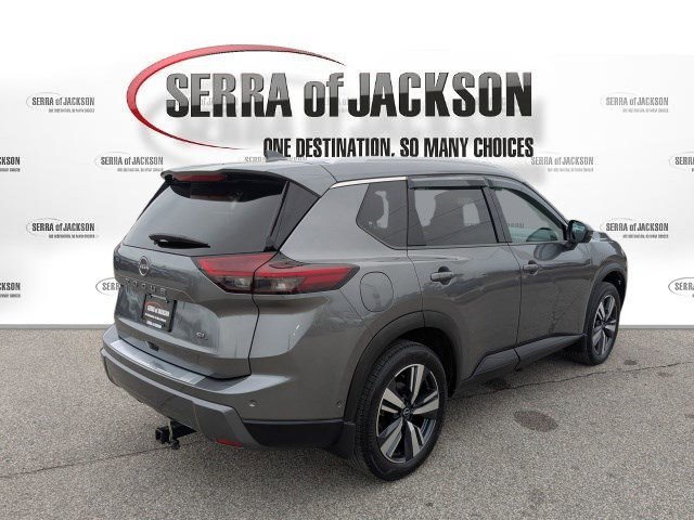 Used 2024 Nissan Rogue SL w/ SL Premium Package image 6