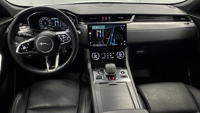 Used 2024 Jaguar F-PACE R-Dynamic S image 16