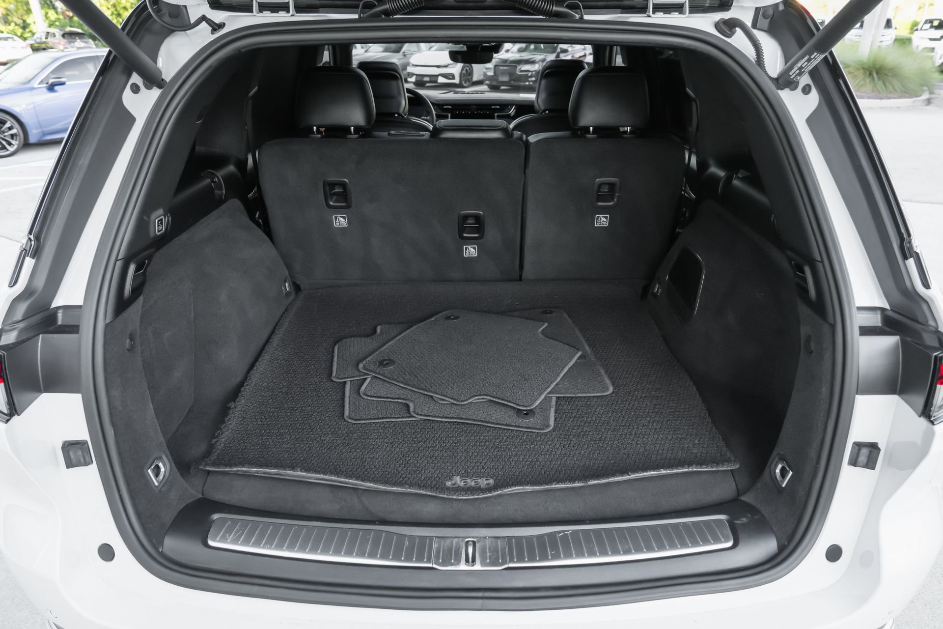 Used 2022 Jeep Grand Cherokee Summit image 46