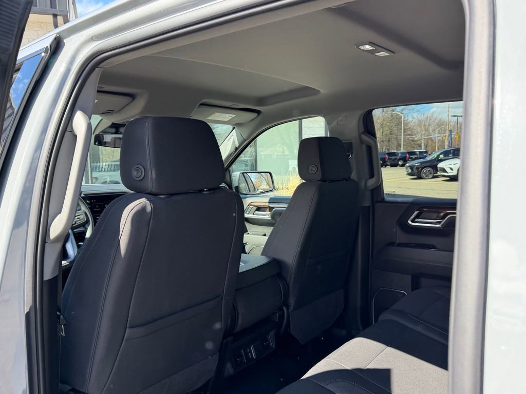 Used 2024 GMC Sierra 1500 Elevation image 11