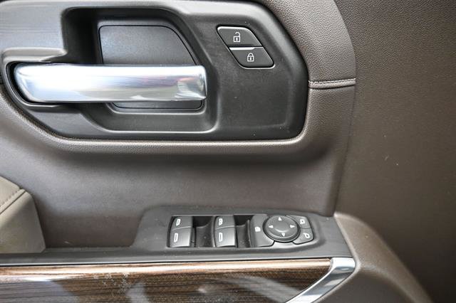 Used 2020 Chevrolet Silverado 1500 LT w/ Texas Edition RWD image 6