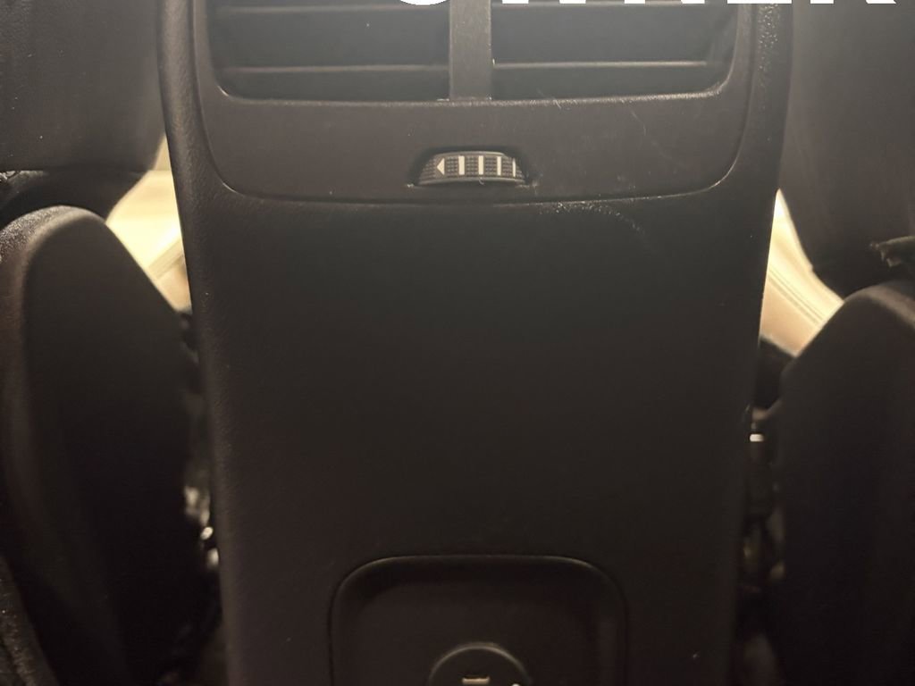 Certified 2022 Ford Escape Titanium w/ Class II Trailer Tow Package image 17