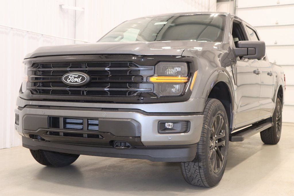 New 2025 Ford F150 XLT w/ Equipment Group 303A High image 4