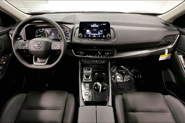 New 2026 Nissan Rogue Dark Armor FWD image 5