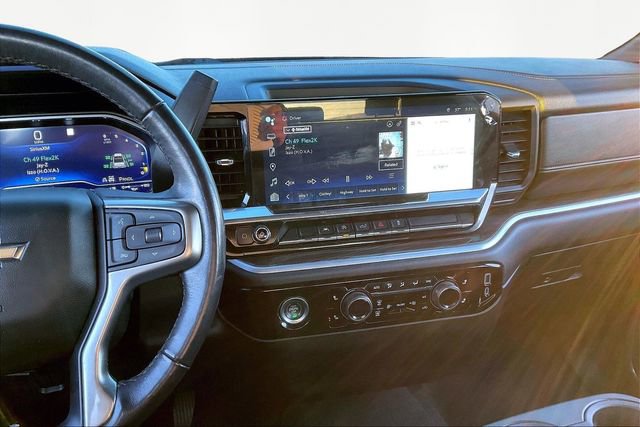 Used 2022 Chevrolet Silverado 1500 LT image 9