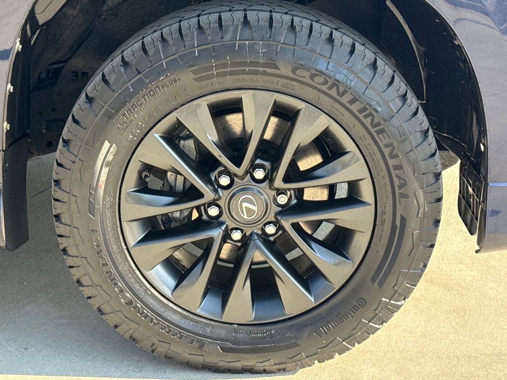 Used 2022 Lexus GX 460 Premium w/ Premium Package image 11