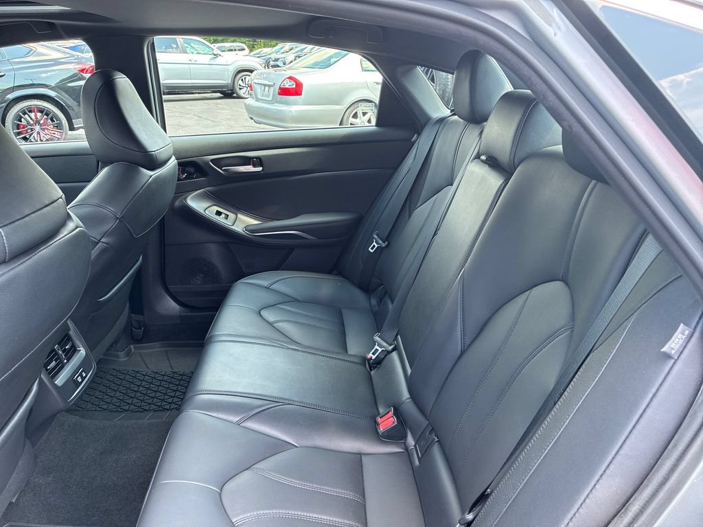 Used 2021 Toyota Avalon XLE w/ Moonroof Package FWD image 19