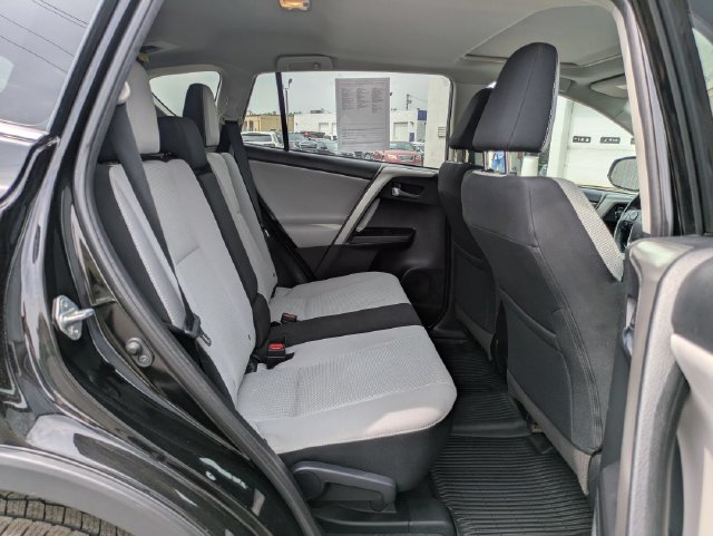 Used 2018 Toyota RAV4 XLE w/ Plus Extra Value Package AWD/4WD image 23