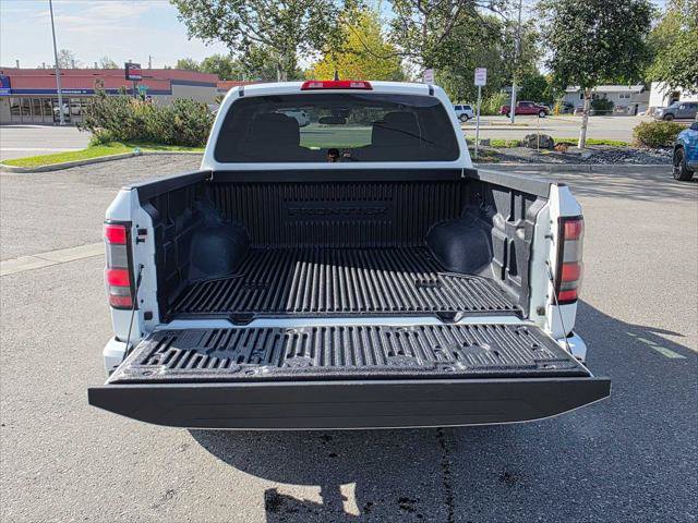 Used 2024 Nissan Frontier SV AWD/4WD image 13