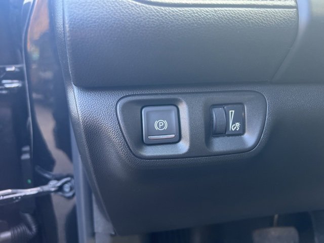 Used 2023 GMC Acadia SLE w/ Driver Convenience Package image 30