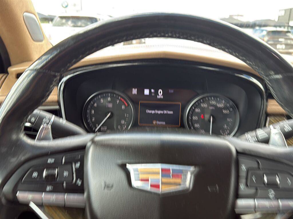 Used 2020 Cadillac XT6 Sport w/ Platinum Package AWD/4WD image 3
