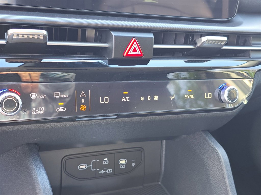 New 2026 Kia Sportage EX image 28