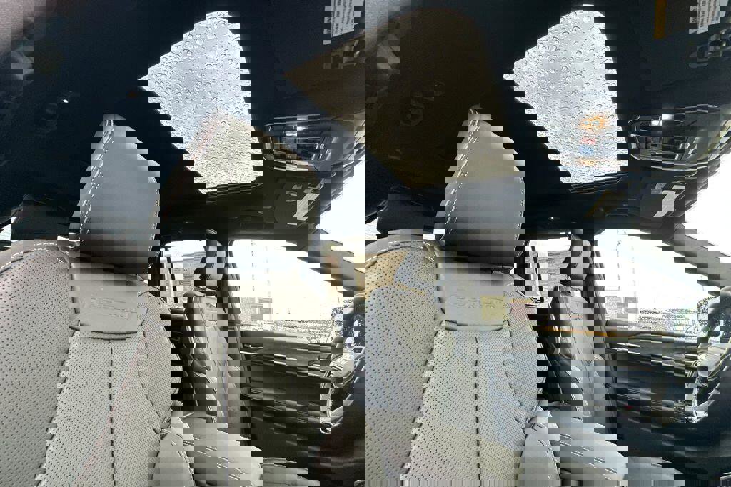 New 2025 Jeep Grand Cherokee Overland w/ Adv Protech Group III image 17