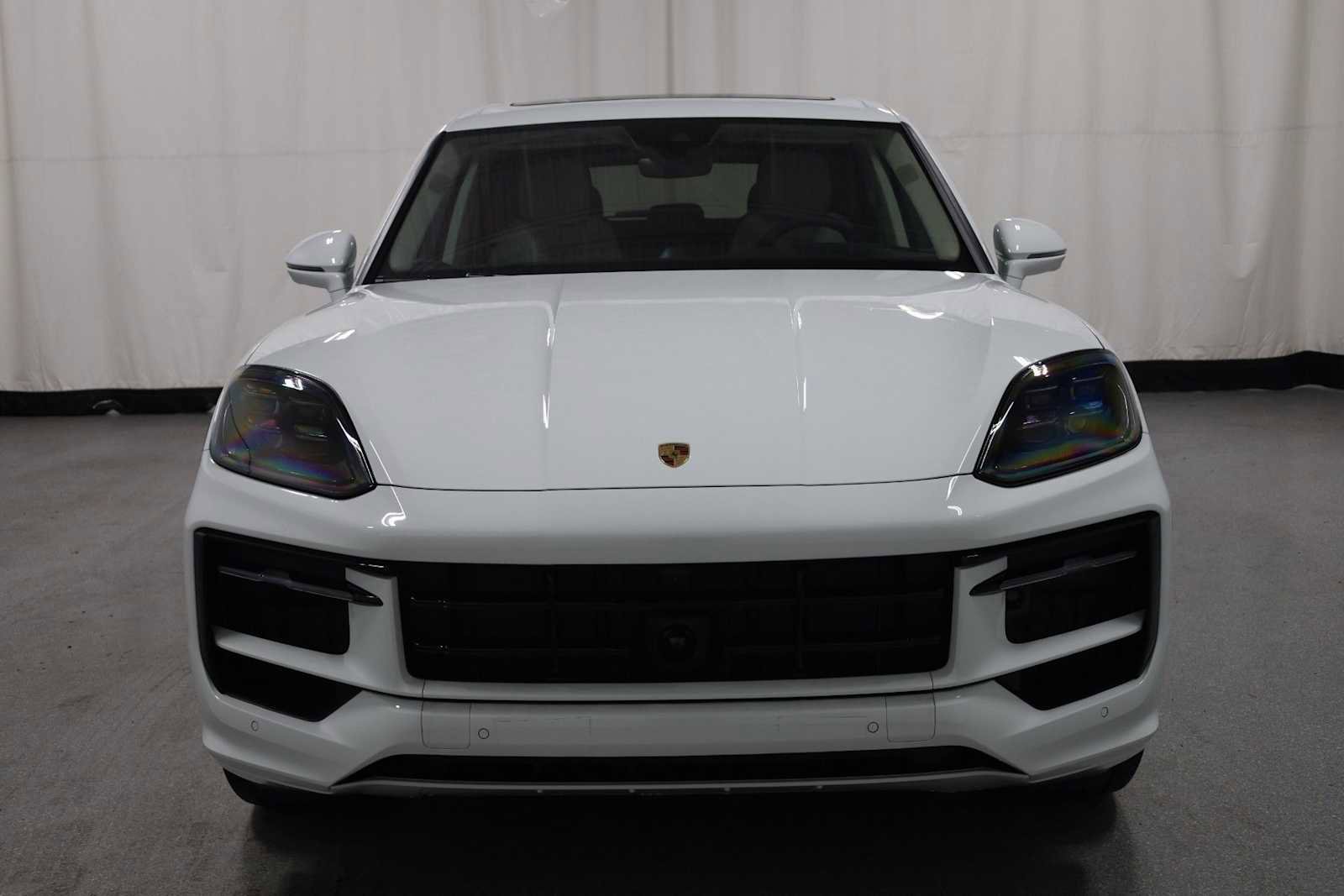 New 2025 Porsche Cayenne GTS image 14