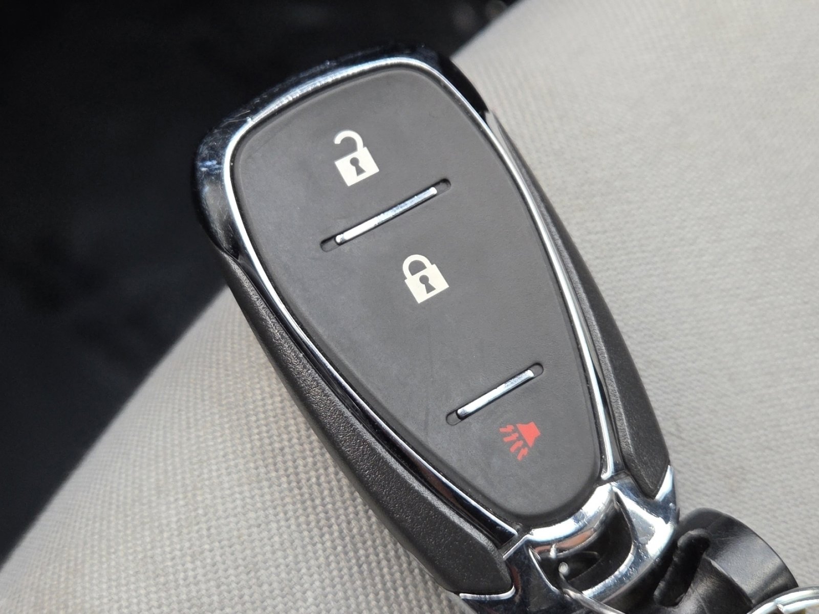 Used 2018 Chevrolet Equinox LS image 30