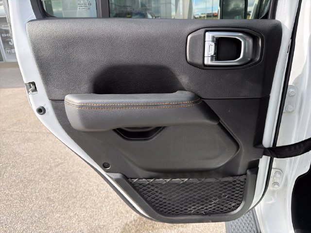 Used 2021 Jeep Gladiator Overland AWD/4WD image 32