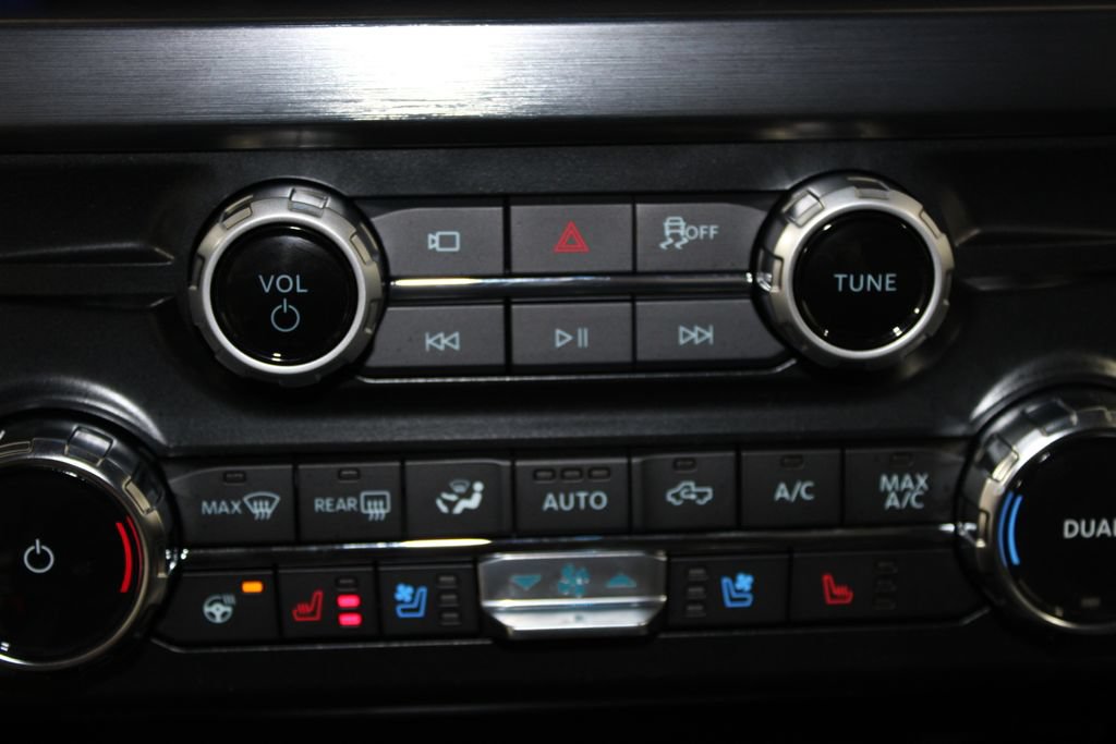 New 2026 Ford F250 Lariat w/ Black Appearance Package AWD/4WD image 59