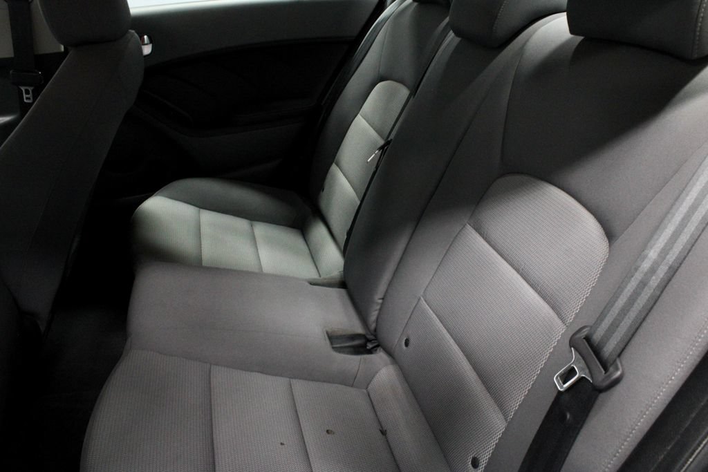 Used 2017 Kia Forte LX FWD image 21