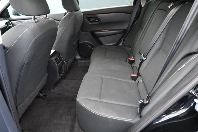 Used 2024 Nissan Rogue S AWD/4WD image 15