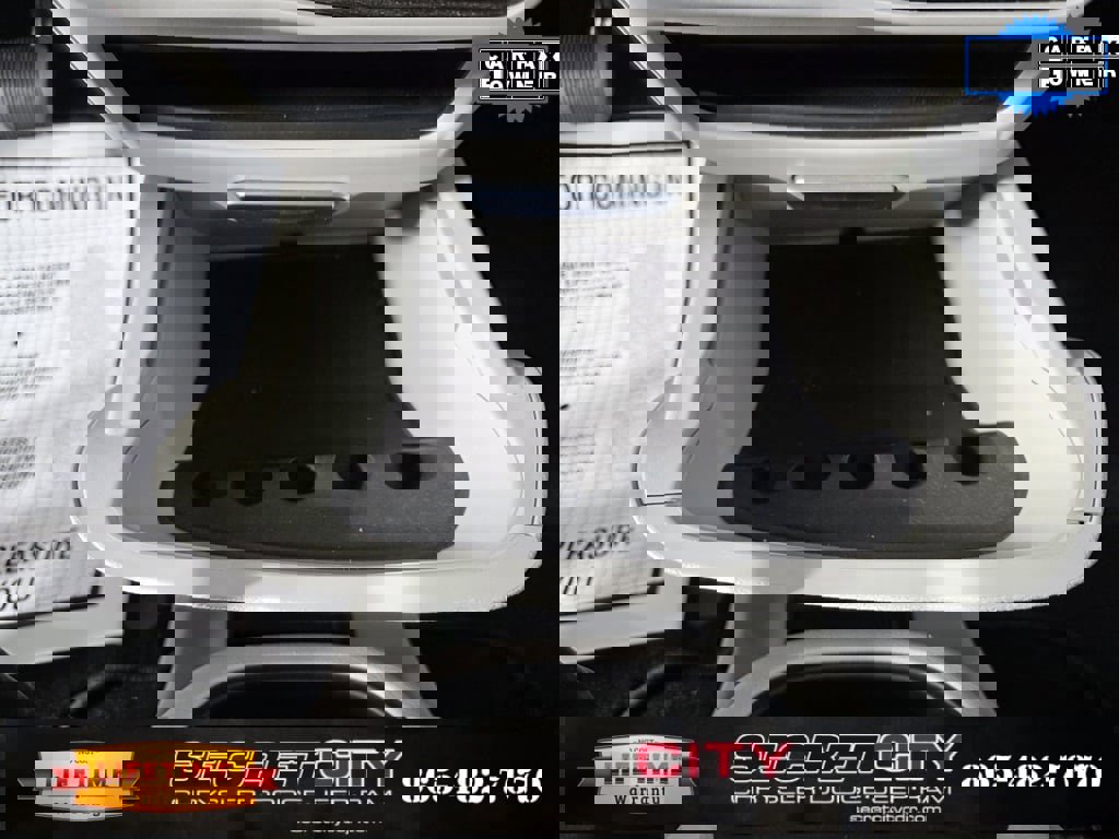 Used 2024 Chrysler Pacifica Touring-L image 24