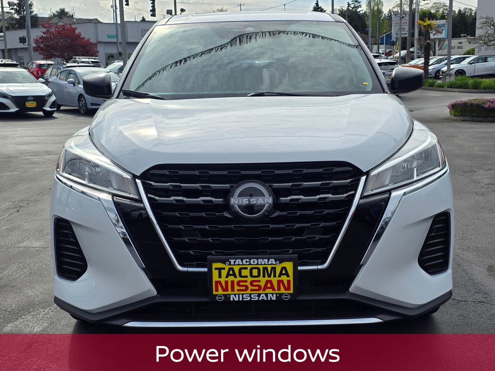 Used 2022 Nissan Kicks S FWD image 9