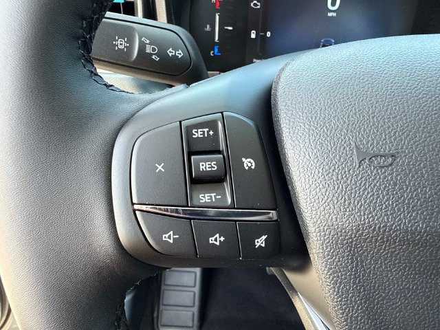New 2026 Ford Maverick XLT w/ XLT Luxury Package FWD image 31