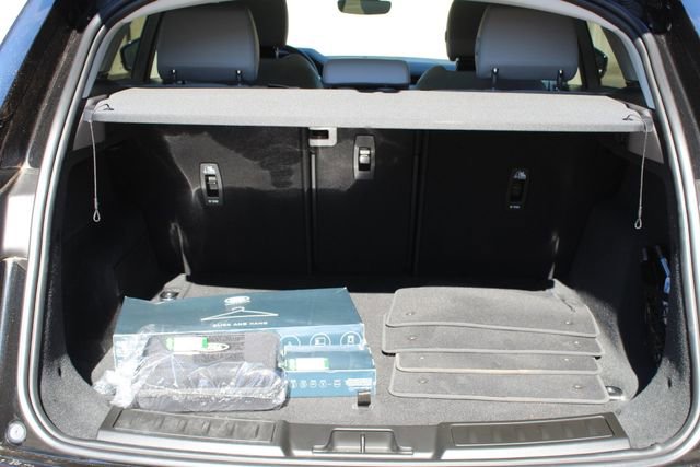 Used 2025 Land Rover Range Rover Evoque S image 23