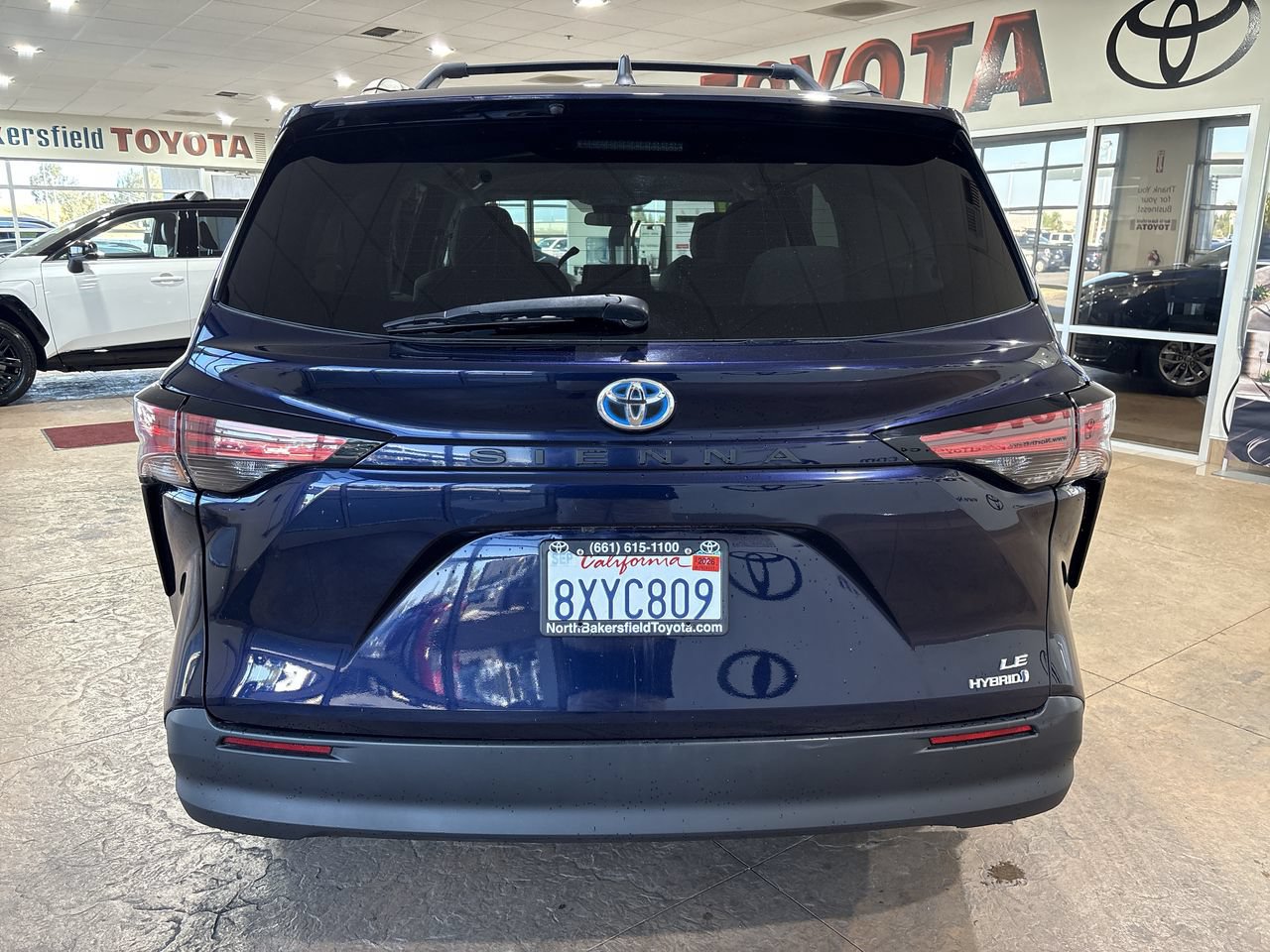 Certified 2021 Toyota Sienna LE FWD image 9