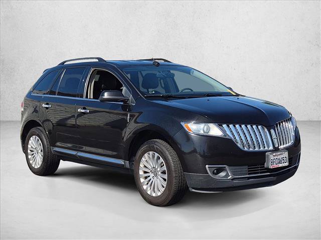 Used 2013 Lincoln MKX AWD w/ Class II Trailer Tow Pkg image 3