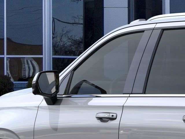 New 2026 Chevrolet Suburban LT AWD/4WD image 12