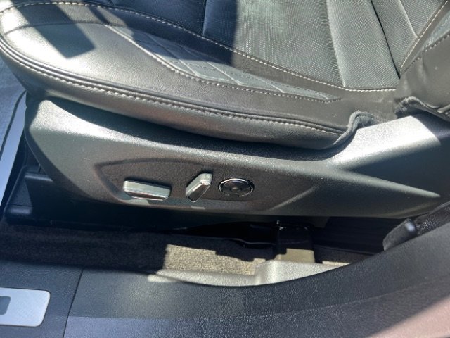 Used 2018 Ford Explorer Platinum image 22