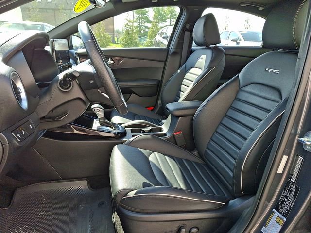 Used 2024 Kia Forte GT-Line w/ GT-Line Premium Package image 13
