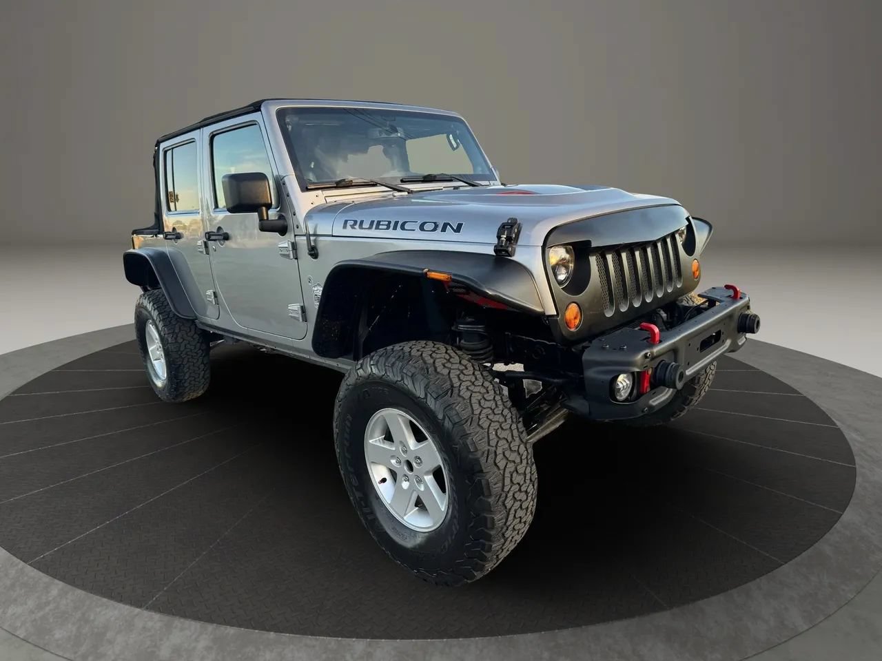 Used 2013 Jeep Wrangler Unlimited Rubicon AWD/4WD image 2