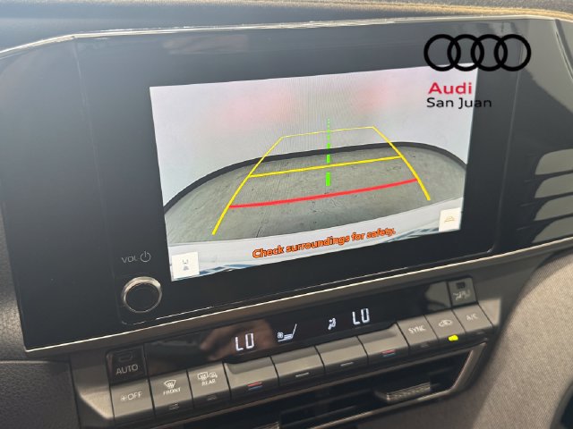 Used 2025 Toyota Camry LE FWD image 17