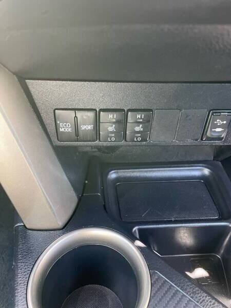 Used 2013 Toyota RAV4 Limited FWD image 21
