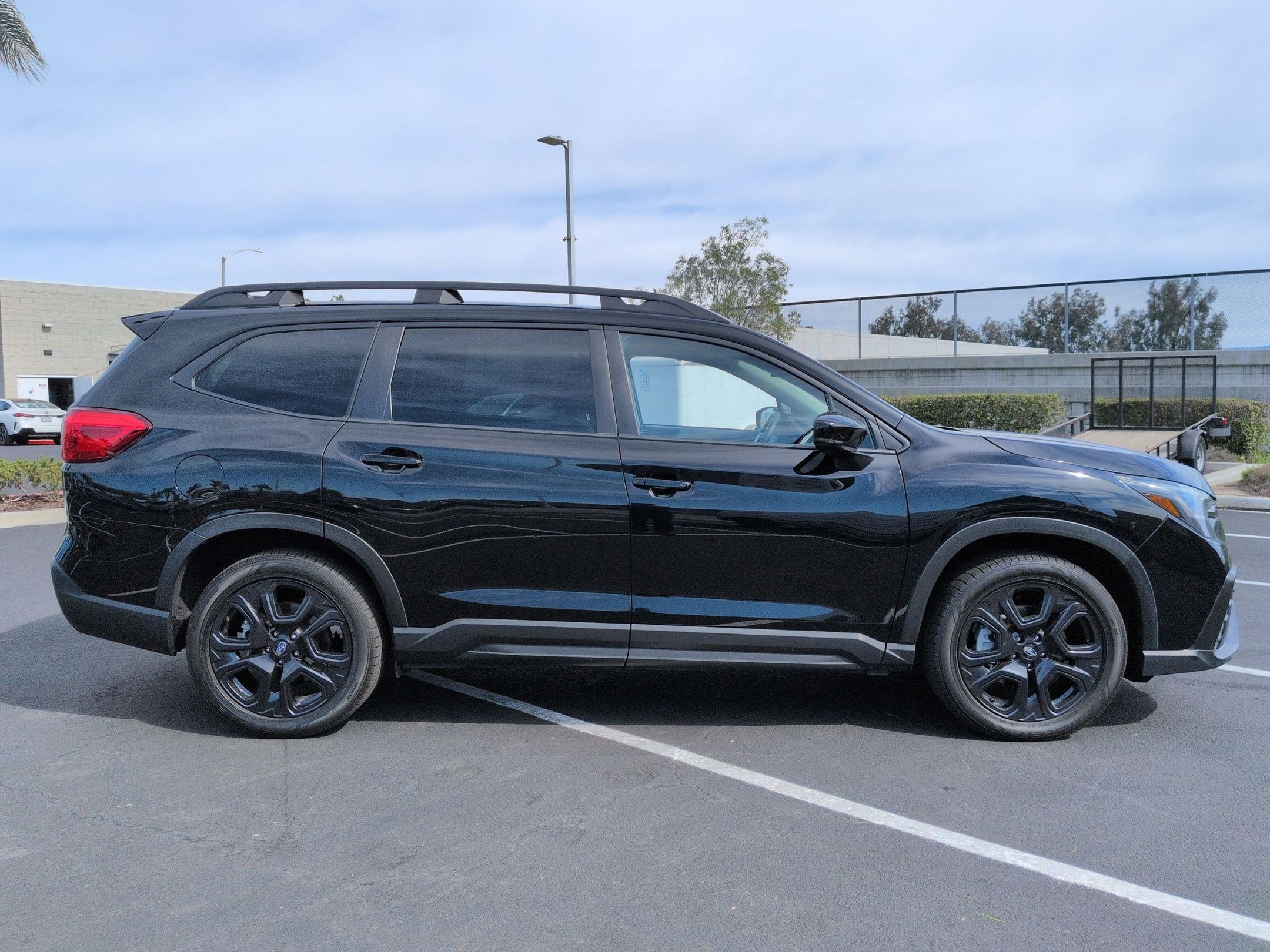 Used 2024 Subaru Ascent Onyx Edition image 11