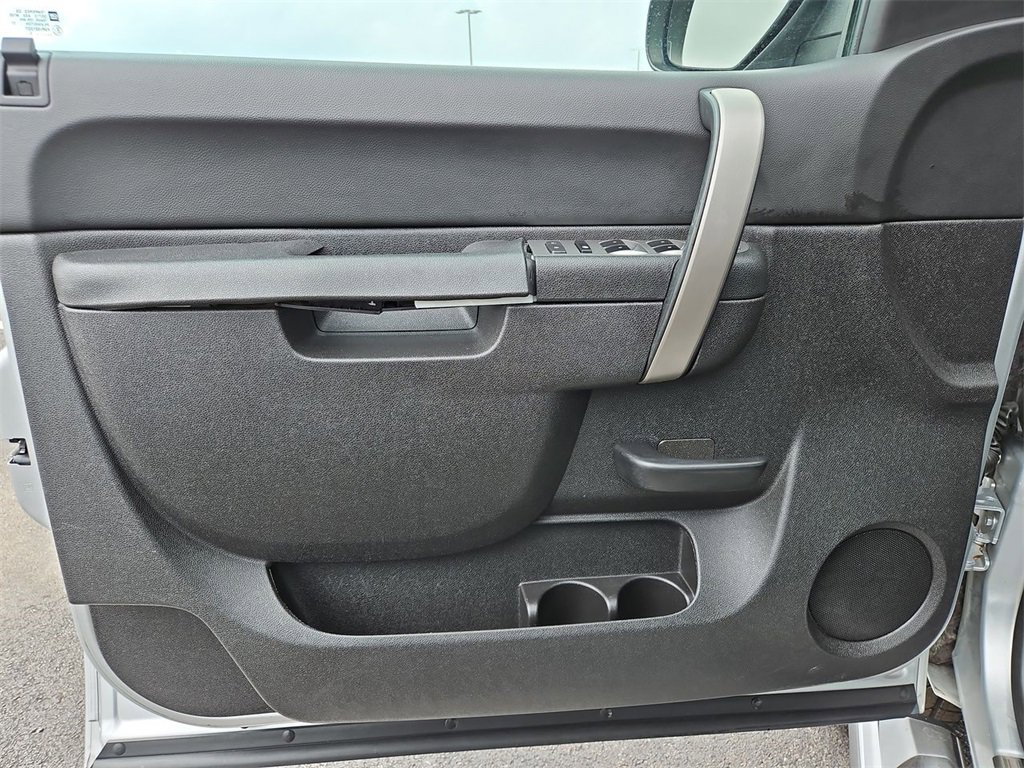 Used 2013 Chevrolet Silverado 1500 LT image 12
