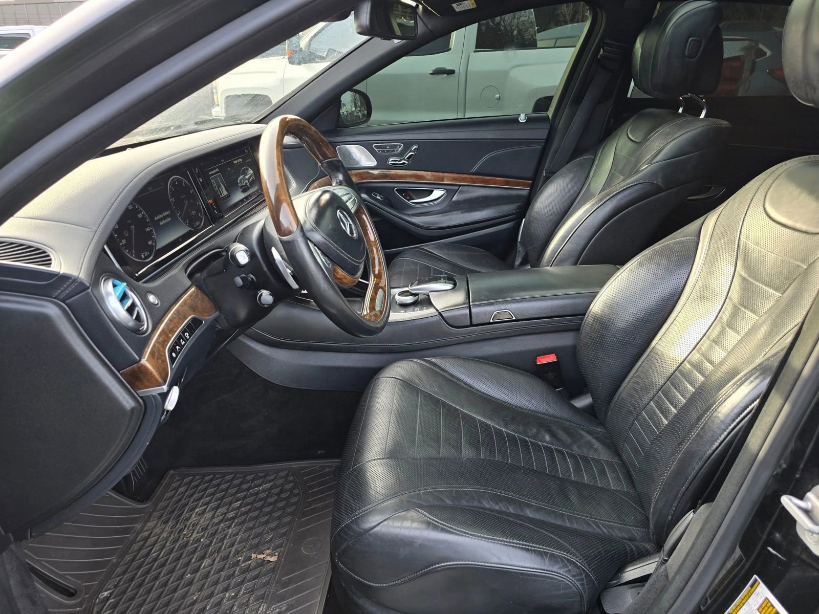 Used 2015 Mercedes-Benz S 550 4MATIC Sedan image 19