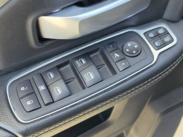 Used 2024 RAM 2500 Big Horn w/ Night Edition AWD/4WD image 24
