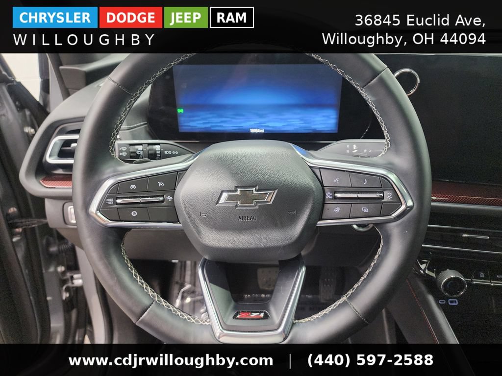 Used 2025 Chevrolet Traverse Z71 AWD/4WD image 17