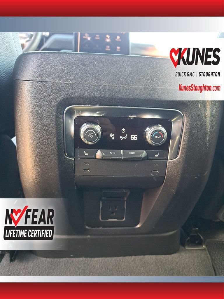 Used 2025 GMC Yukon XL Denali image 38