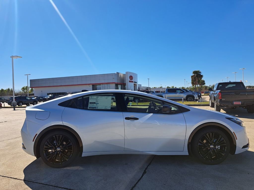 New 2026 Toyota Prius Plug-In Hybrid image 4