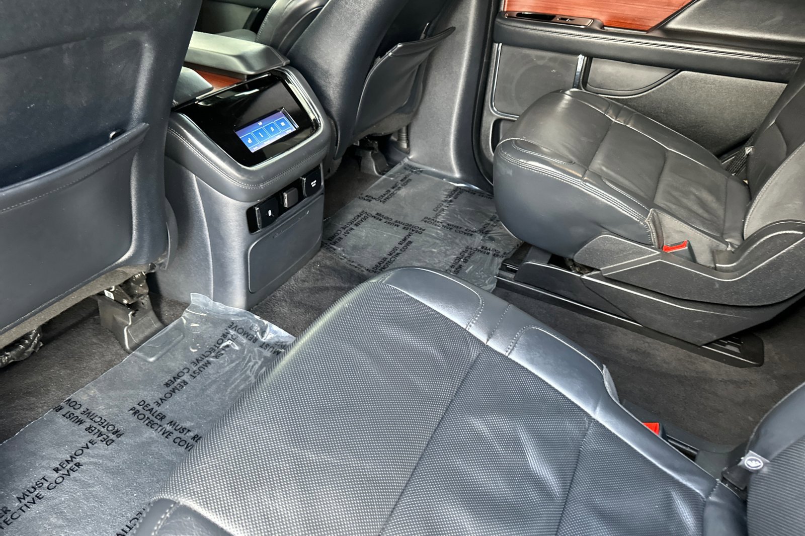 Used 2022 Lincoln Navigator Reserve image 14